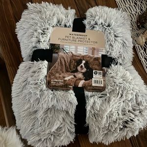 brentwood waterproof pet blanket and furniture protector